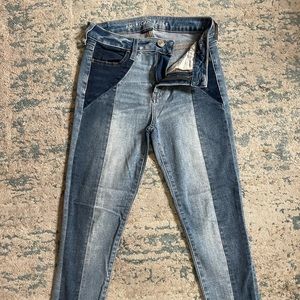 American eagle high rise, super stretch jeans size 4
